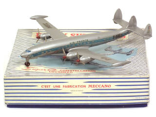 Lot 805 - DINKY TOYS (FRANCE) (1)