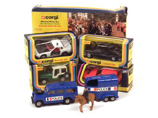 Lot 604 - CORGI TOYS (GB) (6)