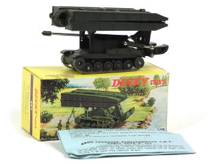 Lot 739 - DINKY TOYS (FRANCE) (1)