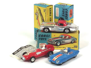 Lot 178 - CORGI TOYS (GB) (3)