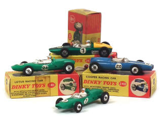 Lot 637 - DINKY TOYS (GB) (4)