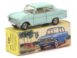 Lot 707 - DINKY TOYS (FRANCE) (1)