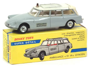 Lot 721 - DINKY TOYS (FRANCE) (1)