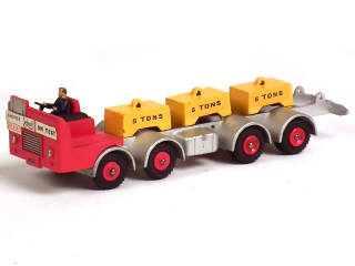 Lot 403 - DINKY TOYS (GB) (1)