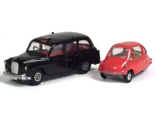 Lot 385 - CORGI TOYS (GB) (2)
