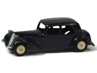 Lot 423 - DINKY TOYS (FRANCE) (1)