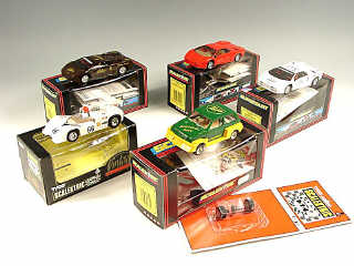 Lot 651 - SCALEXTRIC (6)