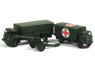 Lot 126 - DINKY TOYS (GB) (3)