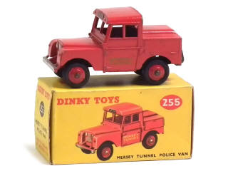Lot 543 - DINKY TOYS (GB) (1)