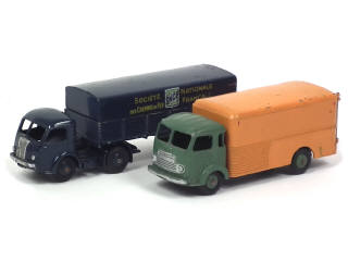 Lot 671 - DINKY TOYS (FRANCE) (2)