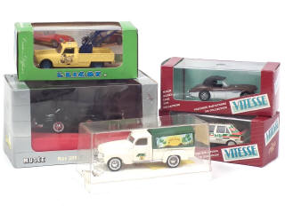 Lot 422 - DIVERS (5)