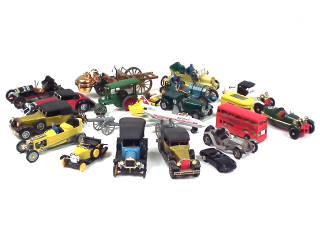 Lot 443 - DIVERS (21)