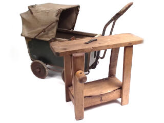 Lot 325 - DIVERS (2)