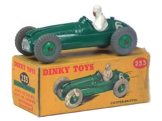 Lot 541 - DINKY TOYS (GB) (1)