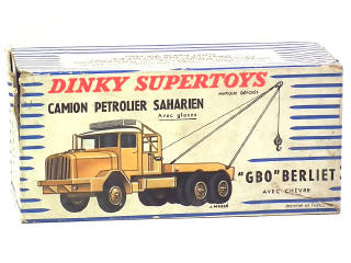Lot 696 - DINKY TOYS (FRANCE) (1)