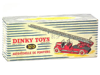 Lot 693 - DINKY TOYS (FRANCE) (1)