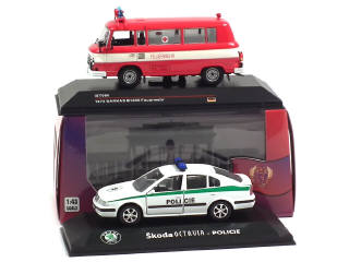 Lot 407 - IST MODELS & KADEN (2)