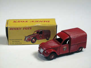 Lot 243 - DINKY TOYS FRANCE (1)