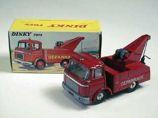 Lot 276 - DINKY TOYS FRANCE (1)
