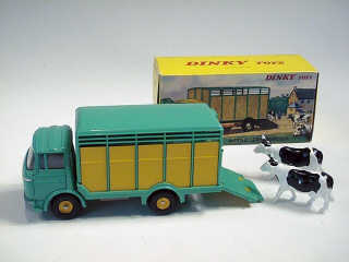 Lot 277 - DINKY TOYS FRANCE (1)