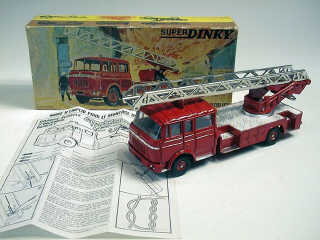 Lot 279 - DINKY TOYS FRANCE (1)
