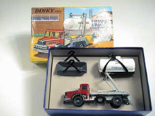 Lot 285 - DINKY TOYS FRANCE (1)