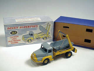 Lot 286 - DINKY TOYS FRANCE (1)