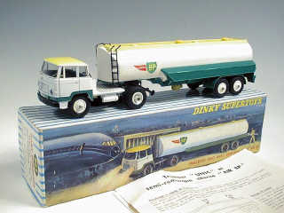 Lot 294 - DINKY TOYS FRANCE (1)