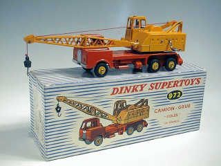 Lot 304 - DINKY TOYS FRANCE (1)
