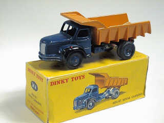 Lot 307 - DINKY TOYS FRANCE (1)