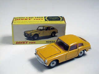 Lot 320 - DINKY TOYS FRANCE (1)