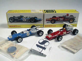 Lot 322 - DINKY TOYS FRANCE (2)