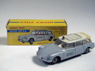Lot 328 - DINKY TOYS (FRANCE) (1)