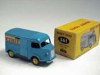 Lot 347 - DINKY TOYS (FRANCE) (1)