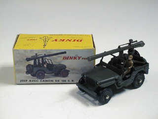 Lot 362 - DINKY TOYS FRANCE (1)