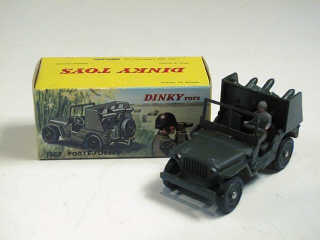 Lot 363 - DINKY TOYS FRANCE (1)