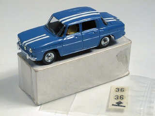 Lot 324 - DINKY TOYS FRANCE (1)