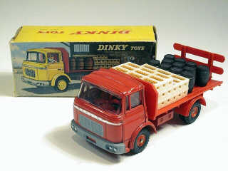 Lot 395 - DINKY TOYS FRANCE (1)