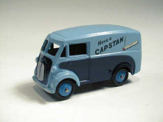 Lot 400 - DINKY TOYS GB (1)