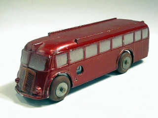 Lot 407 - GULLIVER (1)