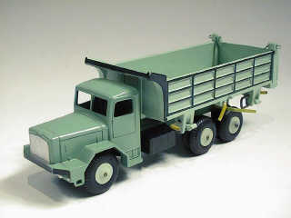 Lot 420 - QUIRALU (1)