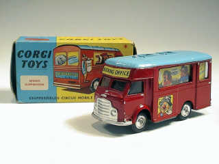 Lot 431 - CORGI TOYS (GB) (1)