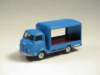 Lot 433 - CORGI TOYS (1)
