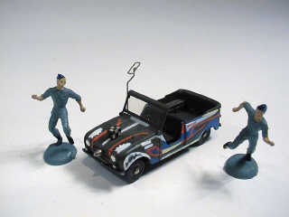 Lot 605 - DINKY TOYS FRANCE (1)