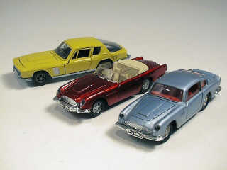 Lot 629 - DINKY TOYS (GB) (3)