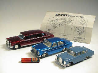 Lot 631 - DINKY TOYS (GB) (3)