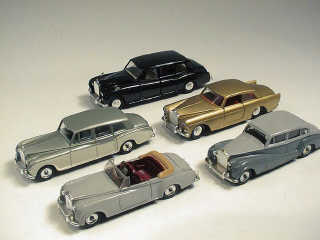 Lot 632 - DINKY TOYS (GB) (5)