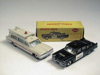 Lot 636 - DINKY TOYS GB (2)