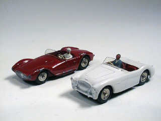 Lot 658 - DINKY TOYS FRANCE (2)