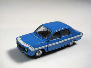 Lot 667 - DINKY TOYS FRANCE (1)
